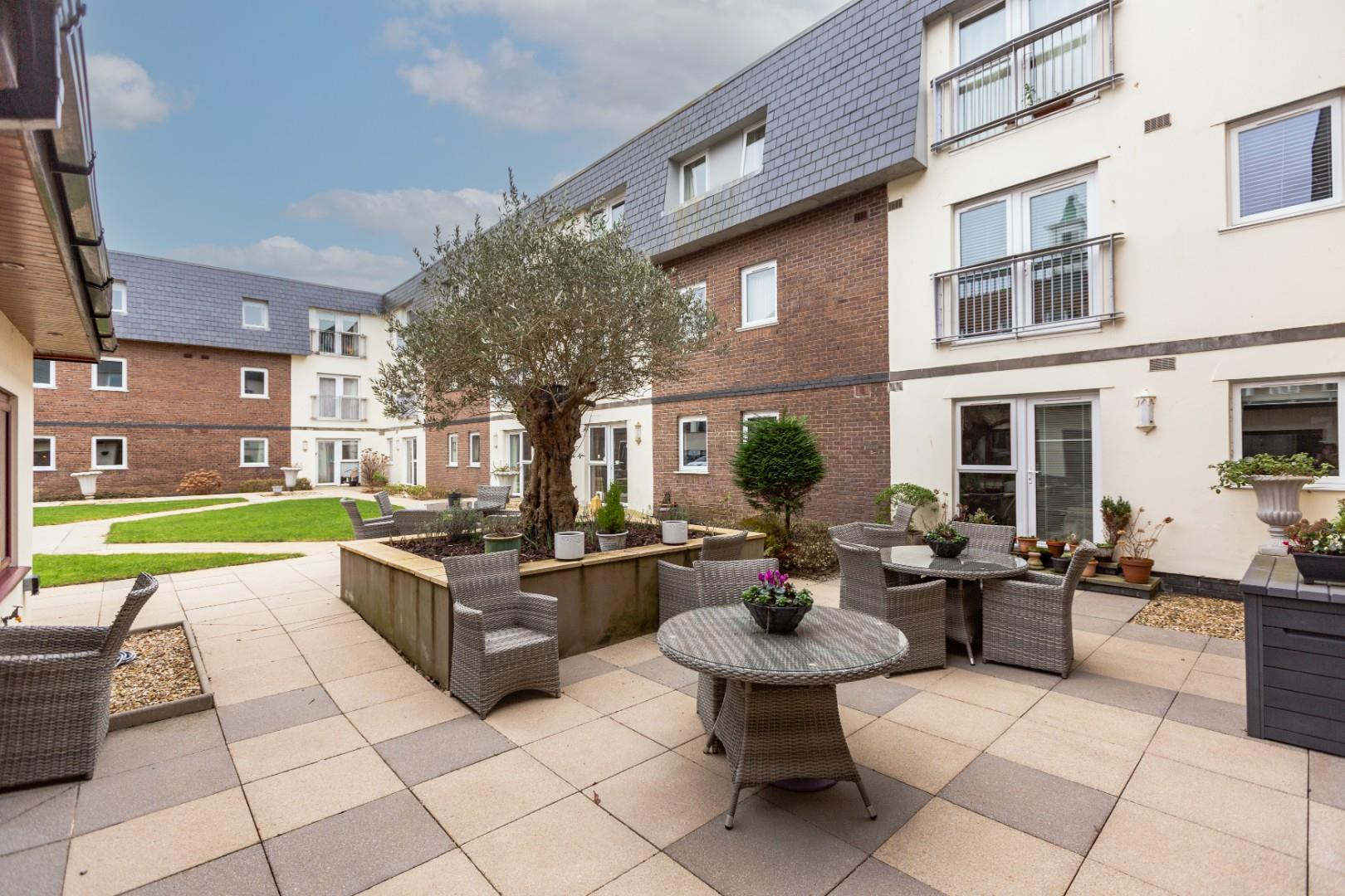 Willow Court, Mayals, Swansea, SA3 3JB